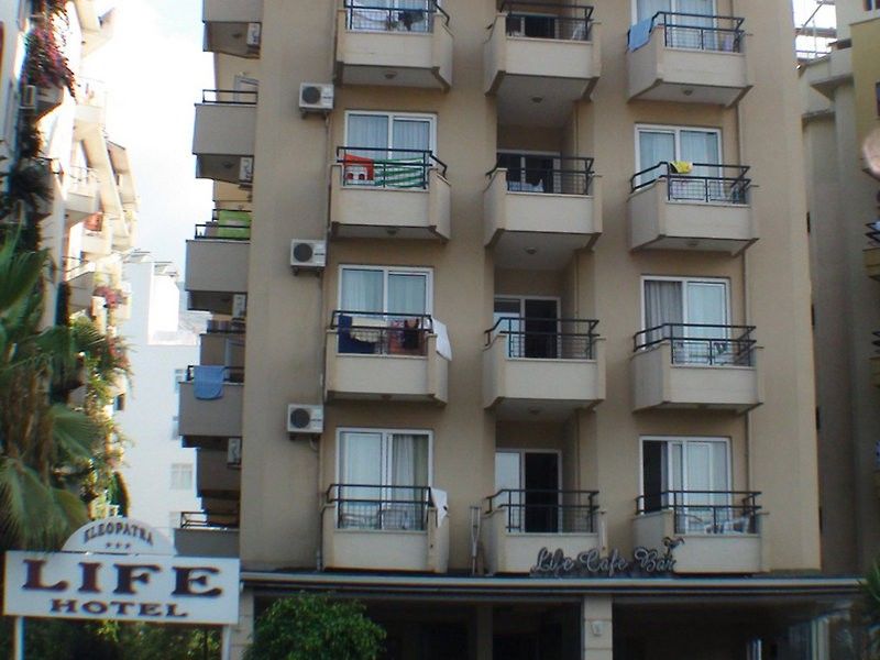 Otel Kleopatra Life 4*